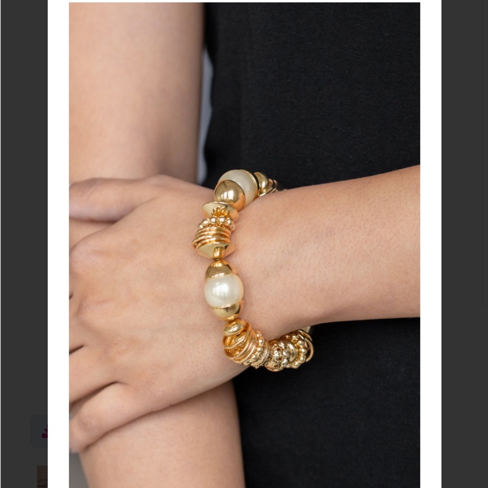 Gold bracelet
